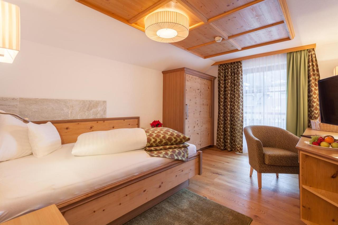 Hotel Olympia イシュグル エクステリア 写真