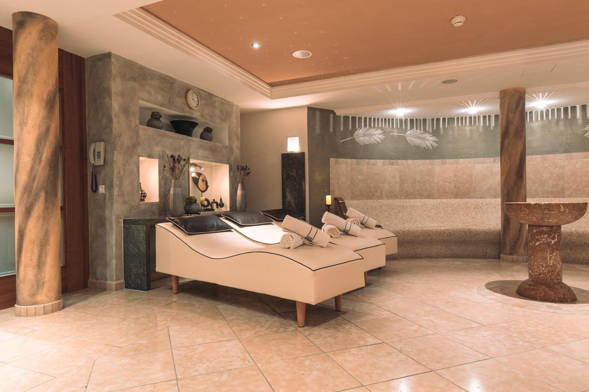 Hotel Olympia イシュグル エクステリア 写真